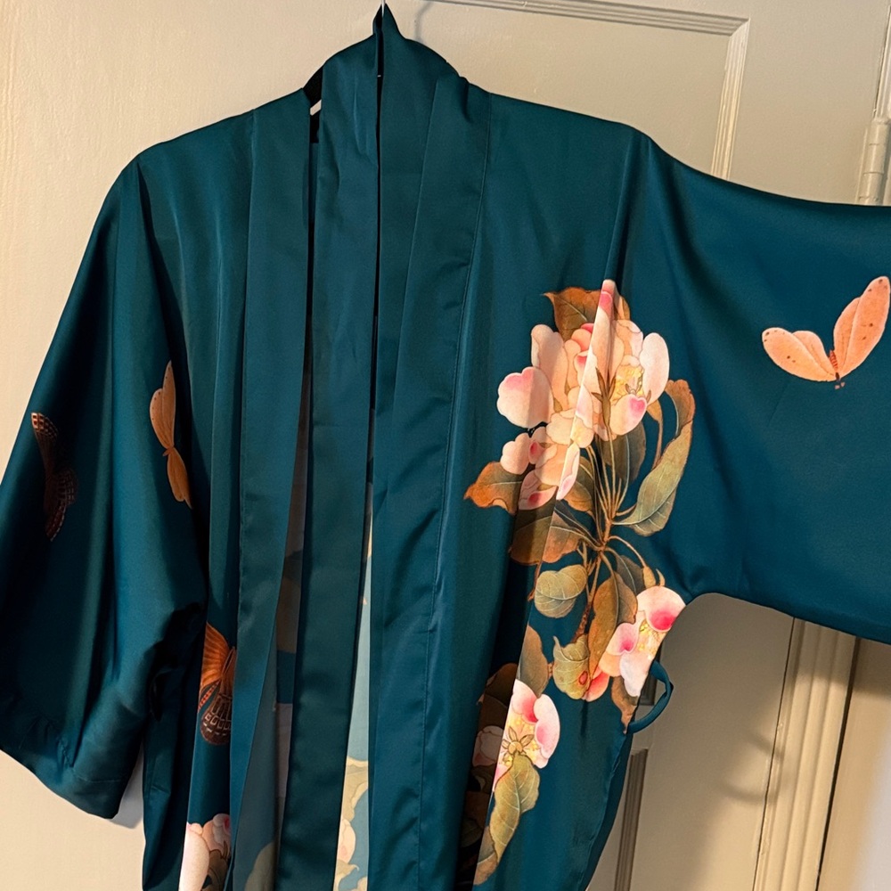 Floral Kimono with Butterfly Design - Picture 2 of 4